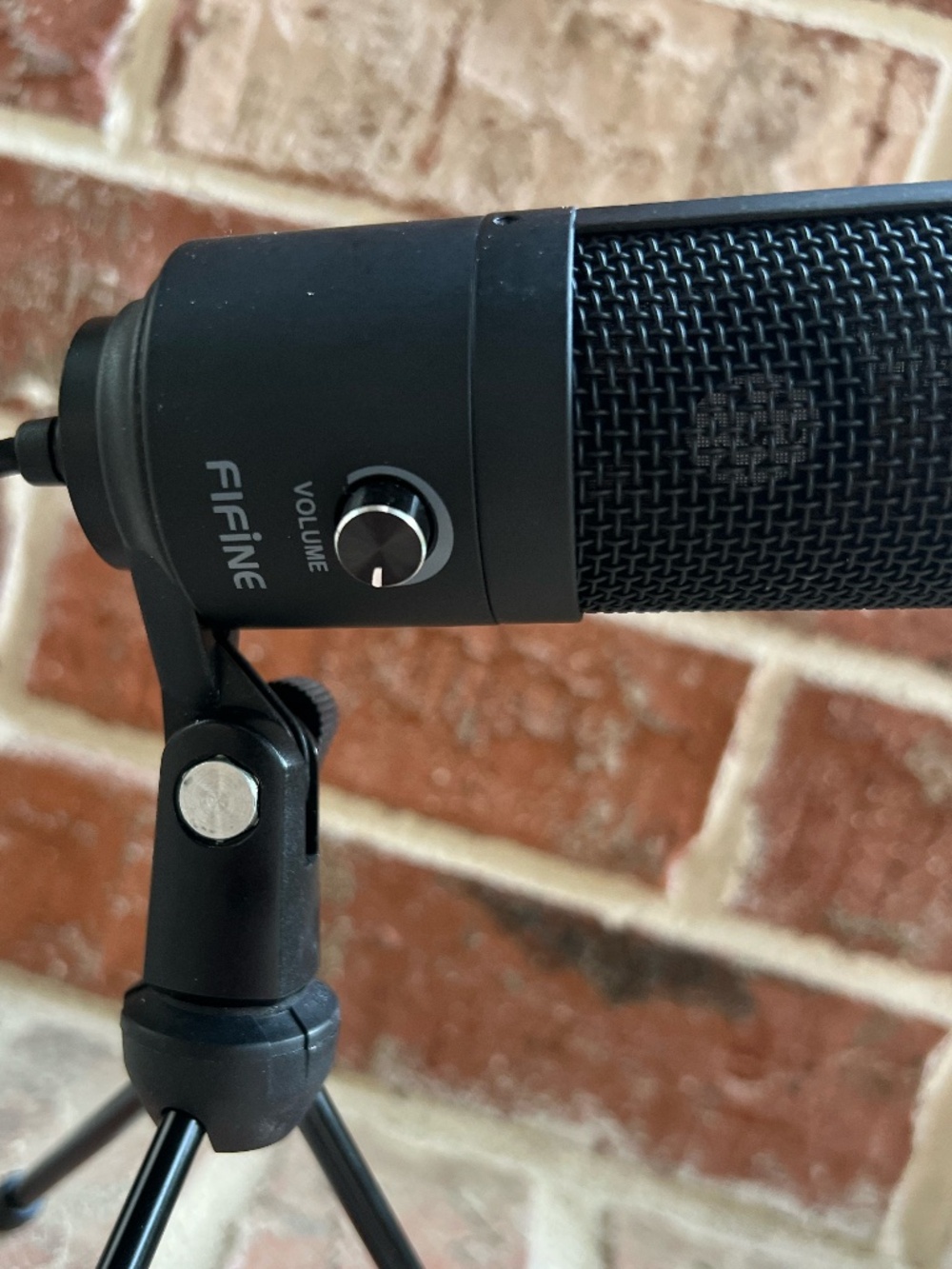 Microphone - Picture 3 of 3